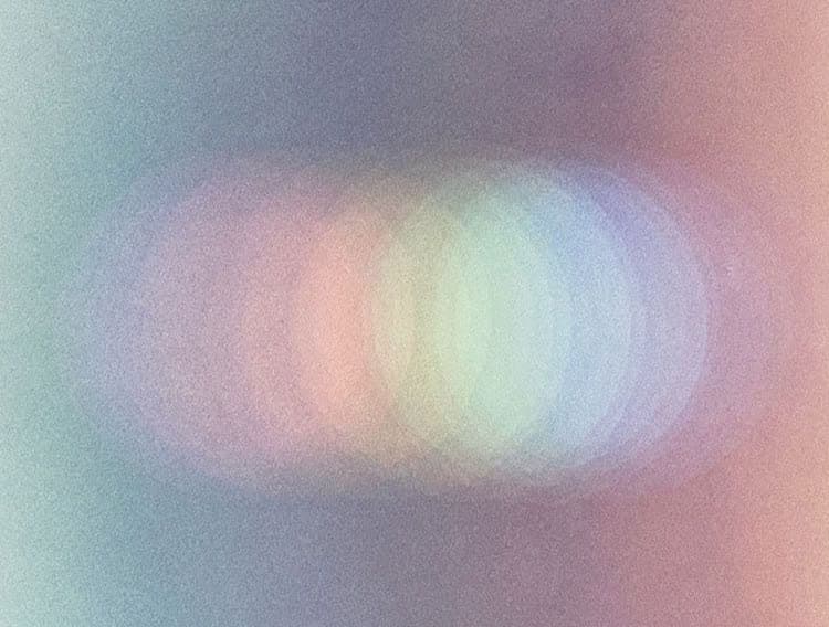 Soft bands of blurred rainbow light